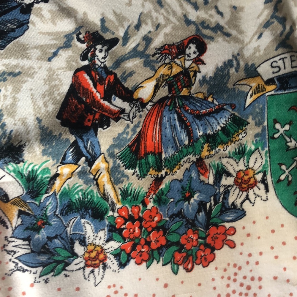 German scarf - Picture 13 of 16